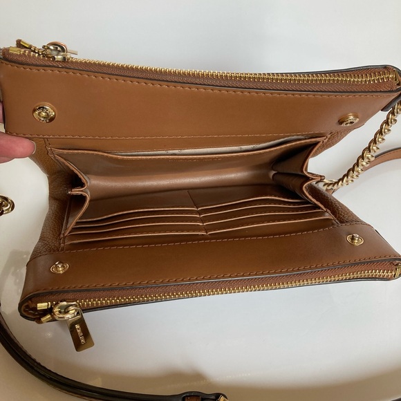 🌞SALE!🌞MICHAEL KORS Crossbody Bag Tan Leather - Picture 4 of 5